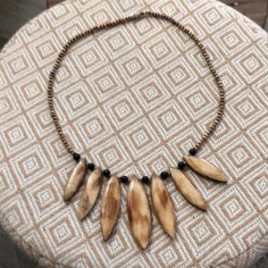 Natural beauty necklace